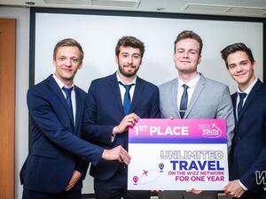 Екип от унгарски студенти спечели една година неограничени пътувания из цялата мрежа на Wizz Air