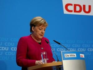 Оттеглянето на Меркел създава проблеми пред ЕС