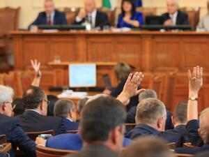 Депутатите ще обсъдят промени в Закона за оръжията и боеприпасите