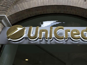 UniCredit е намалила лошите си кредити с 36 млрд. евро за две години