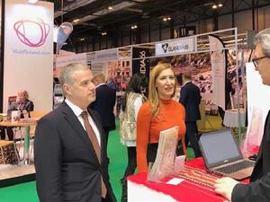 Министър Ангелкова откри българския щанд на световното изложение FITUR