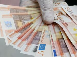 Фалшифицирането на евробанкноти продължи да намалява 