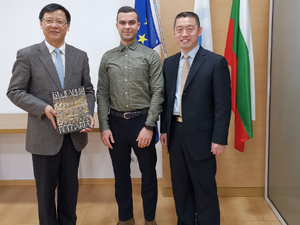 Д-р Бойко Таков се срещна с новия търговско – икономически съветник на Китай в България