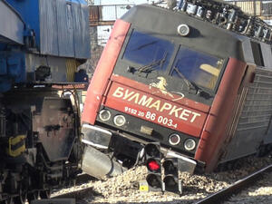 Счупена стрелка е дерайлирала товарния влак на гара Пловдив, твърди превозвачът