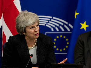 Европейският съюз и Великобритания се договориха за правно обвързващи промени