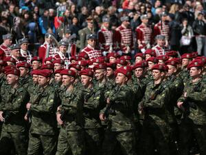 С военен парад беше отбелязан Денят на храбростта и празника