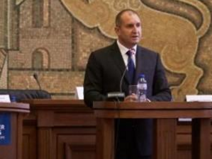 Президентът Румен Радев сезира днес Конституционния съд за промените в