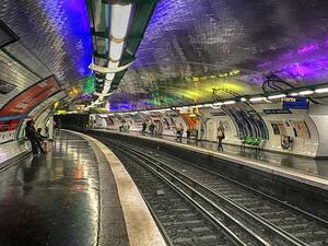 Стачка в метрото на Париж парализира френската столица