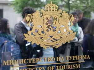 Среща на хотелиери и туроператори в Министерството на туризма след фалита на „Томас Кук“