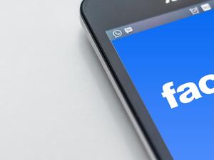 "Фейсбук" е премахнал 5.4 млрд. фалшиви профила тази година