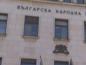 БНБ очаква българската икономика и българските банки да останат стабилни