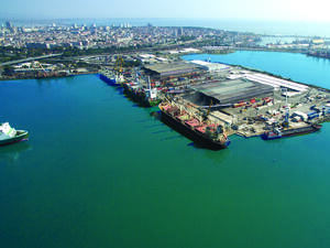 БМФ Порт Бургас избира изпълнители на обществени поръчки за над 320 млн. лева