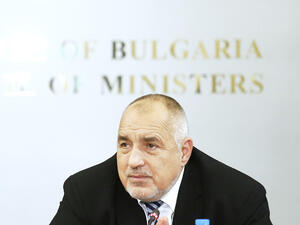 Нереализираната българска продукция по пазарите ще бъде купена от държавата, обяви Борисов