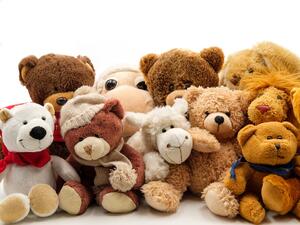 Антимонополната комисия проверява търговци на детски играчки