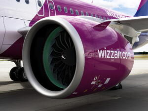 Wizz Air с извънредни полети днес между България и Великобритания