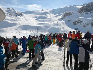 Ски курортите в Австрия отварят само за местни туристи и само пистите си