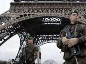 Хиляди полицаи следят за спазването на локдауна в Париж 