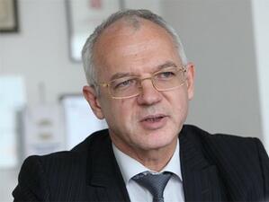 Васил Велев: Трябва да има призиви за непазаруване на австрийски стоки и неползване на австрийски услуги