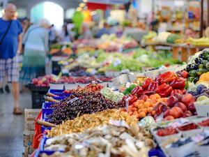 България е внесла над 55 хил. тона зеленчуци и 66 хил. тона плодове през януари и февруари