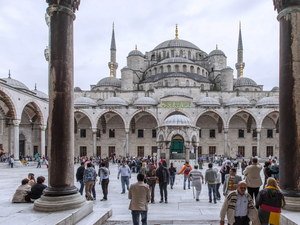Турция въведе обявената туристическа такса