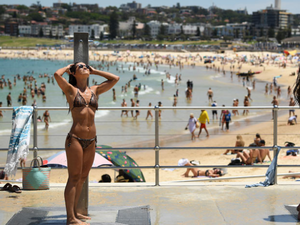 Морските курорти откриват летния сезон на 1 май с ръст на цените