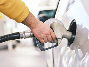 Експерт: Цените на горивата скочиха щом се заговори за компенсации