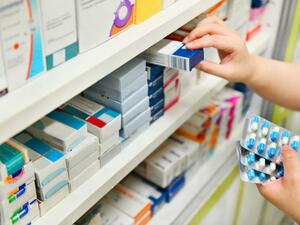 Скок и в цените на лекарствата, в аптеките липсват антибиотици