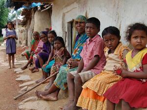 В Индия се откъсват от отчайващата бедност