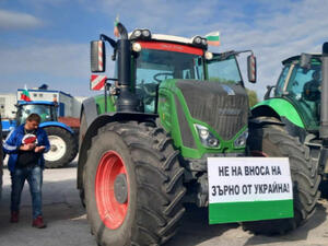 Земеделци блокираха с трактори над 80 ключови точки в страната
