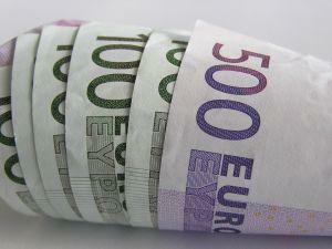Данъкът върху финансовите сделки носи 35 млрд. евро приходи