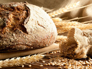Български учени разработиха здравословен биохляб от три вида брашно
