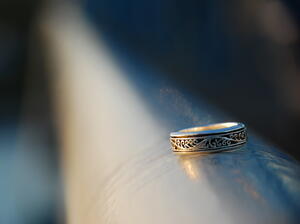 Показват пръстена, вдъхновил Толкин за "Хобит"