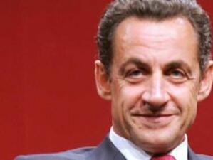 Франция отрече Кадафи да е финансирал предизборната кампания на Саркози