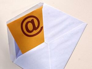Пет имейла, които ще ви направят щастливи и пълноценни