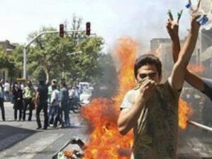 Опозицията поднови протестите в Техеран