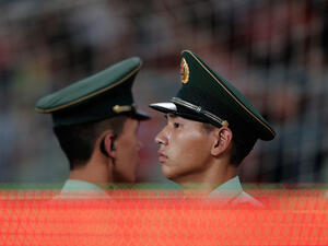 Китаец е арестуван заради съобщения в интернет