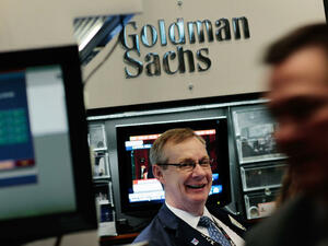 Goldman Sachs с 25% по-ниски разходи