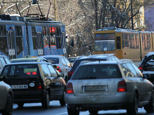 Новите софийски трамваи пристигат през Дунав мост