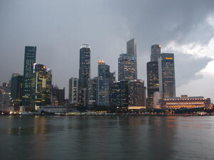 Сингапур планира да регулира посредниците на виртуална валута