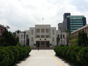 Парламентът в Тайван е окупиран 