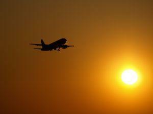 Все още няма следи от изчезналия малайзийски самолет