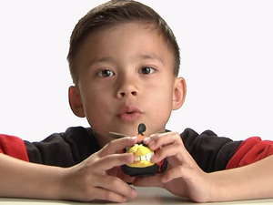 8-годишният Евън, който печели по 1,3 млн. долара от реклама в YouTube (видео)