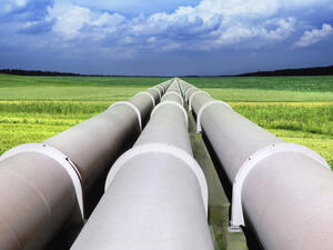 Изграждането на газовите връзки на България със забавяне между три и пет години