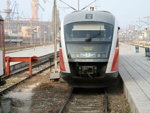 Очаква се от 2022 г. да тръгне влак между България и Македония