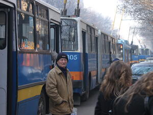 Столична община разкрива допълнителни спирки на тролеи в София