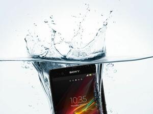 Sony свива производството на смартфони през 2015 година