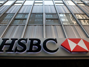 HSBC с 10% ръст на печалбата за първата половина на 2015 г.
