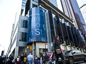 Печалбата на Morgan Stanley се срина с 42% за третото тримесечие