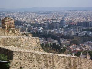 Ниските цени поддържат пазара на имоти в Солун 