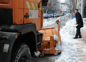 Пътната агенция ще затваря пътища, за да ги обработи срещу лед
